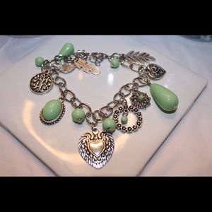 Beautiful bracelet 💚